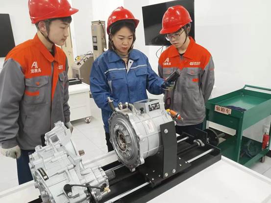 d6364a0f962effb393eba3cd41d5933