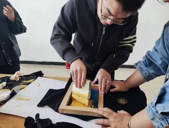 faf5581c2bd5ff261a0a8459a04d2de