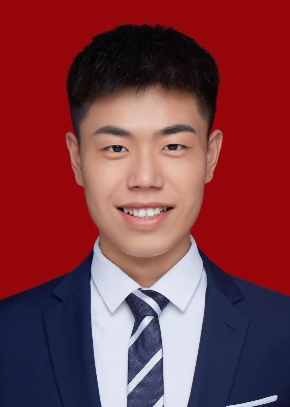 信息工程学院 彭乙洲