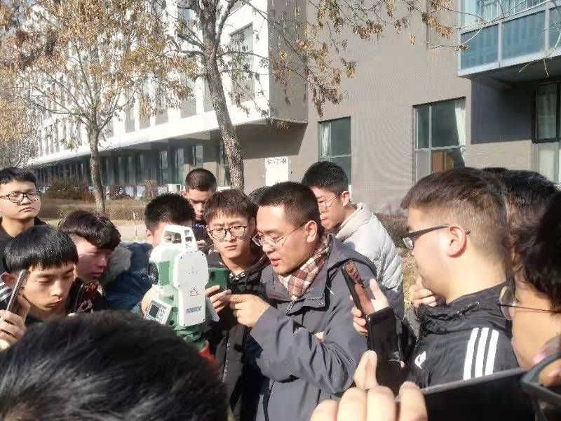 3胡海斌 测量仪器操作示范2