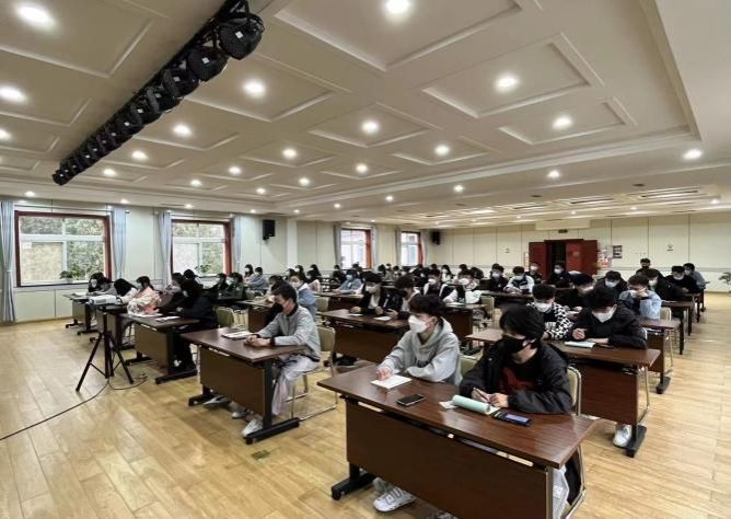 122ae981d9125b0b413df082fcbb49f