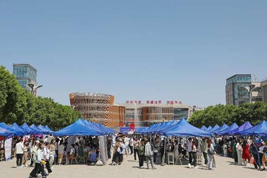 09b76b1f49bf08a5049ec7af853fca8