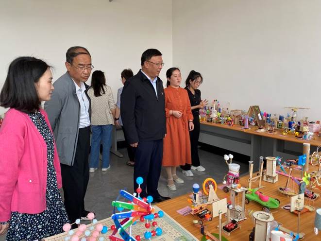 简篇-扬技能之帆，展青春风采--自然科学教学部科学模型作品展