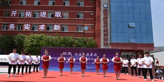 66b42f3520fbfc654dd7deddb6a2a16