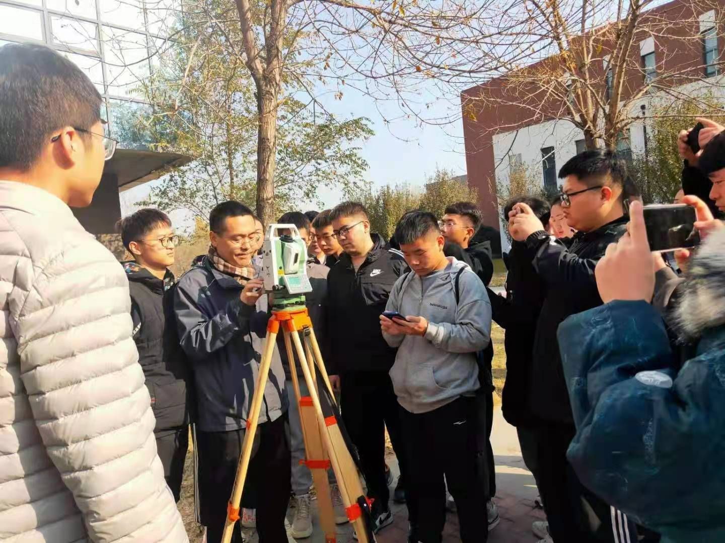 2胡海斌 测量仪器操作示范1