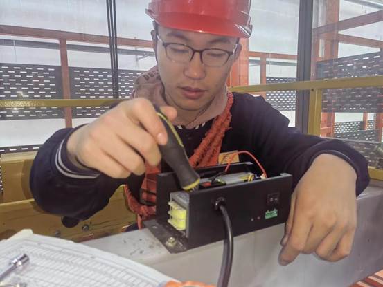 9a53fdcf697fc03ba4afcc13606e188