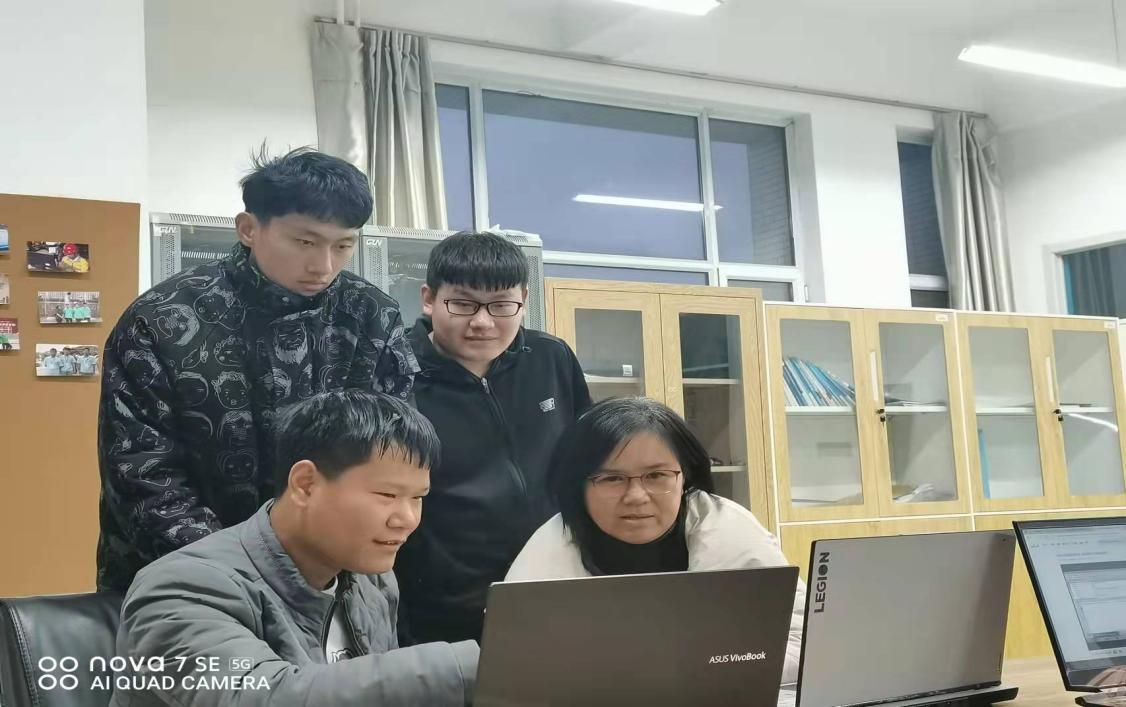 e19a81dcd963b85f17e069362861f04