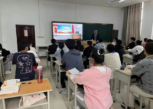 3960a30f3a456249b3704fee03158b4