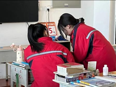 55d0b4219cdb0556a8ab968c6257fbb