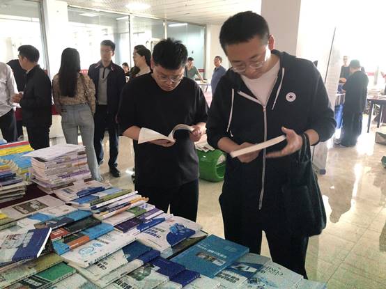 7bc86ab8ab4ad1a028cefbb017ac08e