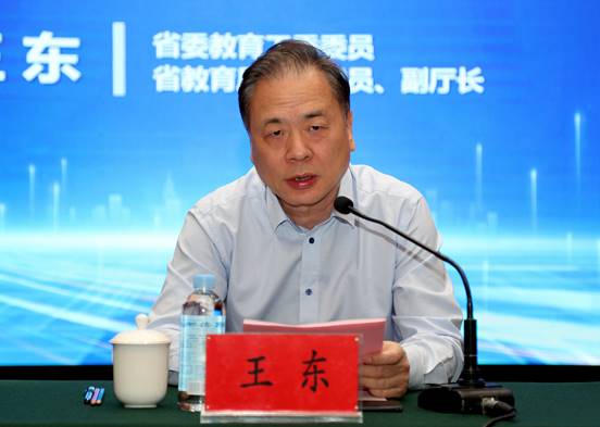 52e52bfab5c0a7b6ba91137928545d4