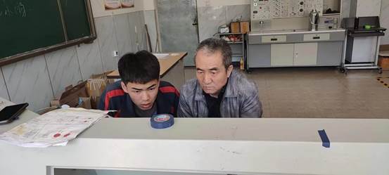 2c8db5daf58788e39f3e9641442703a