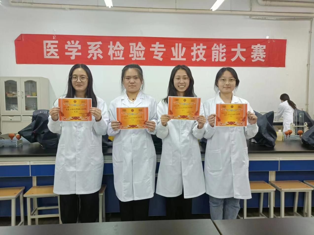 a5f9d1c328118349e6816d9a50f2f6f