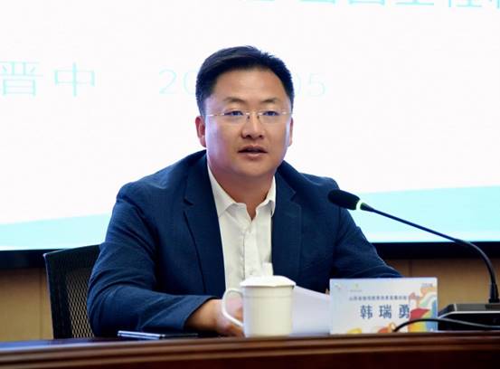 983371501ac744b6e7cb1821ff21f1f