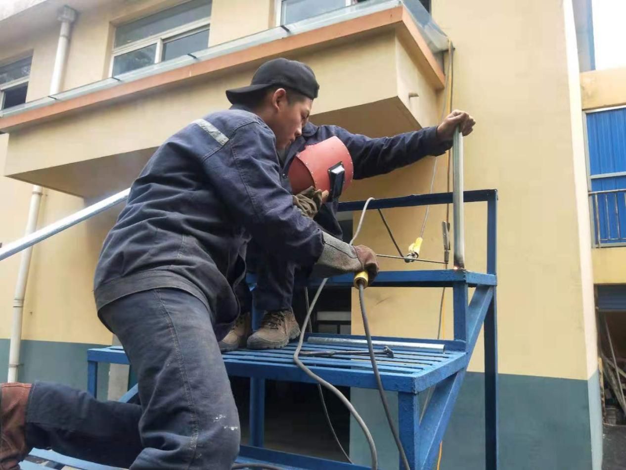 476309f741cf8138a54e0b1c2ac753b