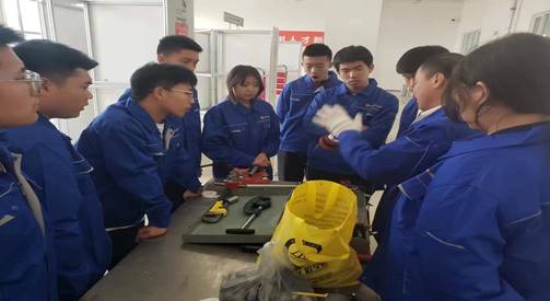 7bd2e8be92aa19c5966475a1bedbe44