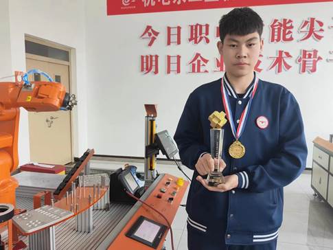 08527f21c5c33296c7121634b71e613