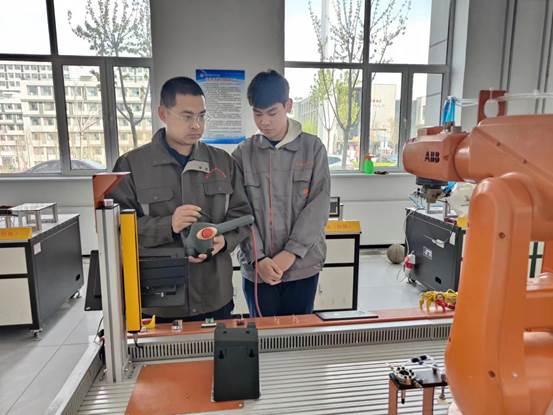 72418ff1fd64266823bb1391bf99b6c